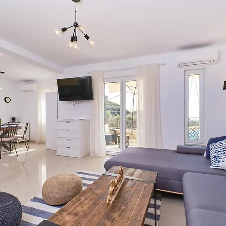 Meacres Sea Villa Miholascica